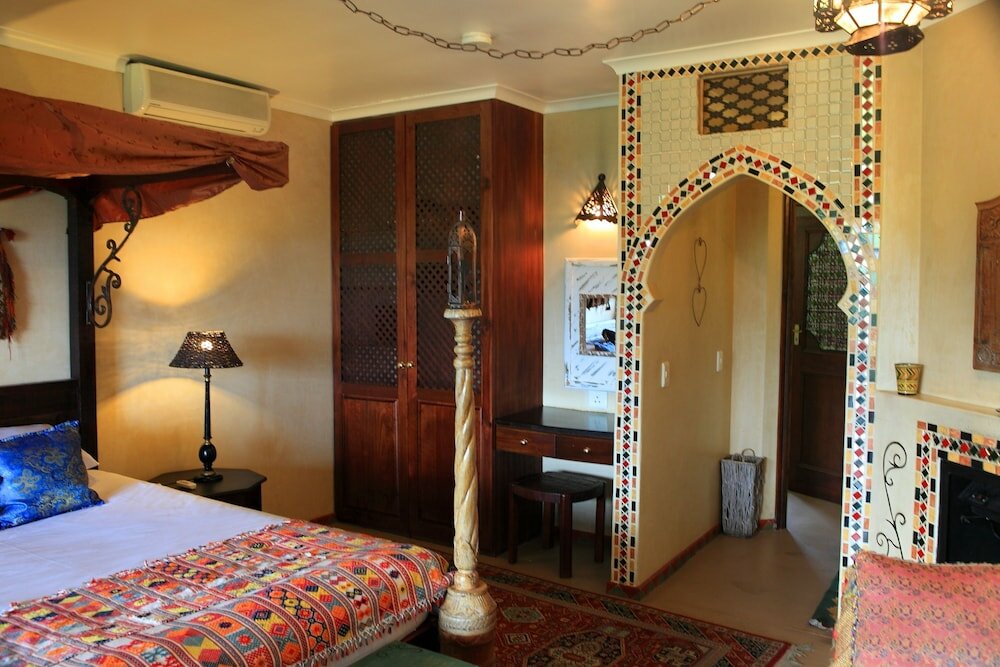 Фото Far Hills Hotel