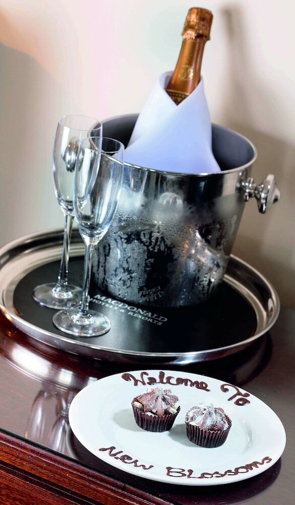 Фото Macdonald New Blossoms Hotel, Chester