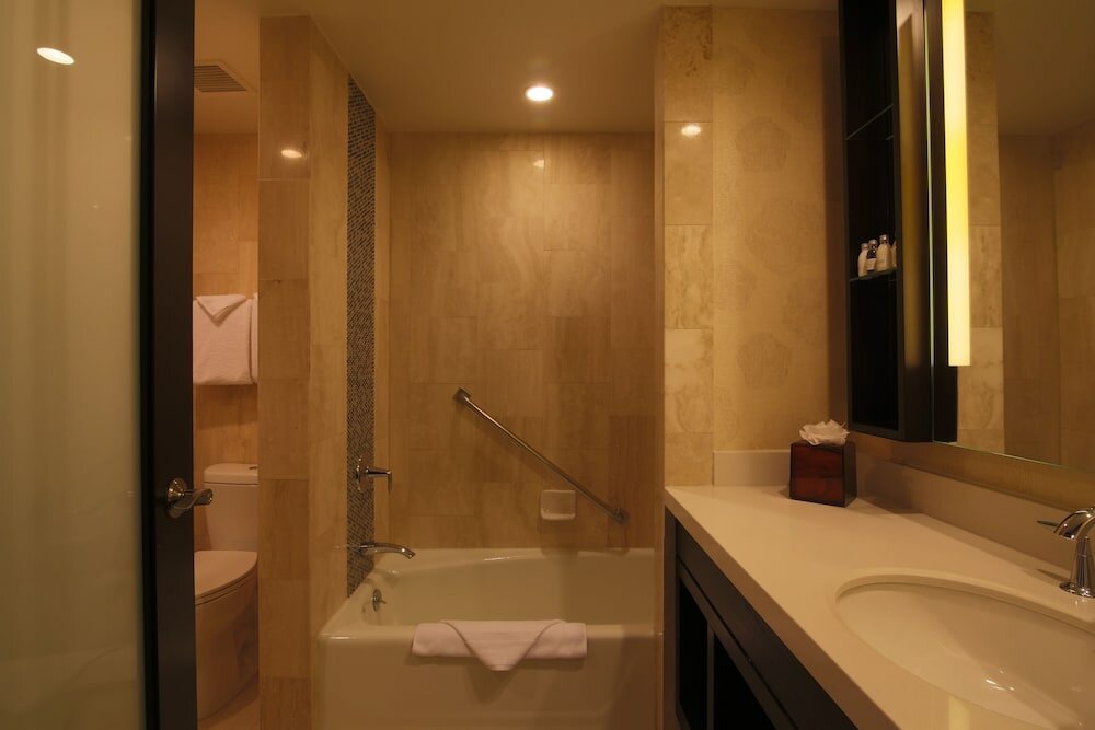 Фото The L.A. Grand Hotel Downtown