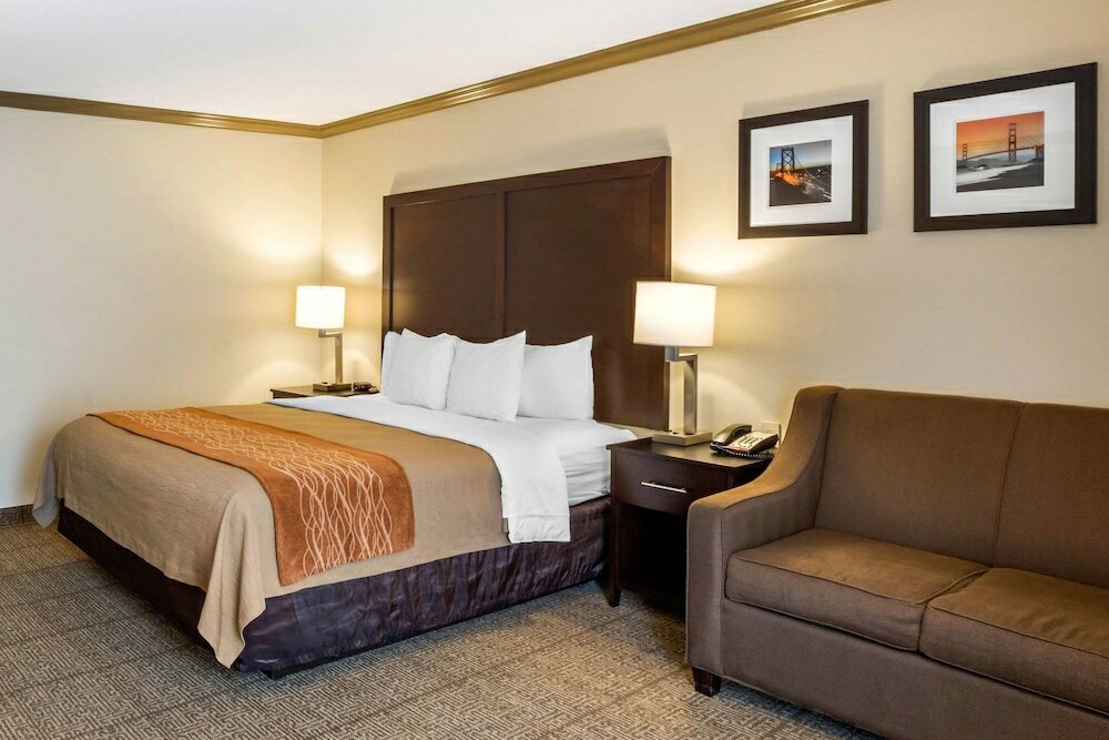 Фото Comfort Inn Castro Valley