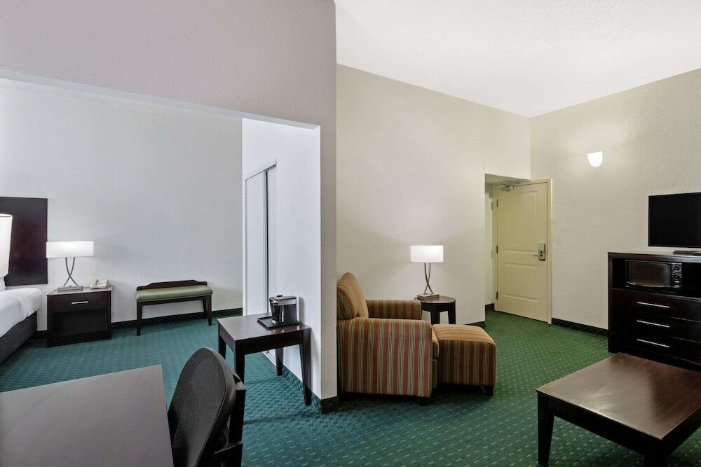 Фото La Quinta Inn by Wyndham Berkeley