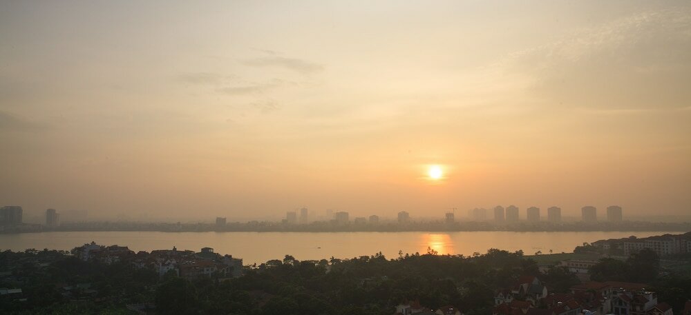 Фото Elegant Suites Westlake