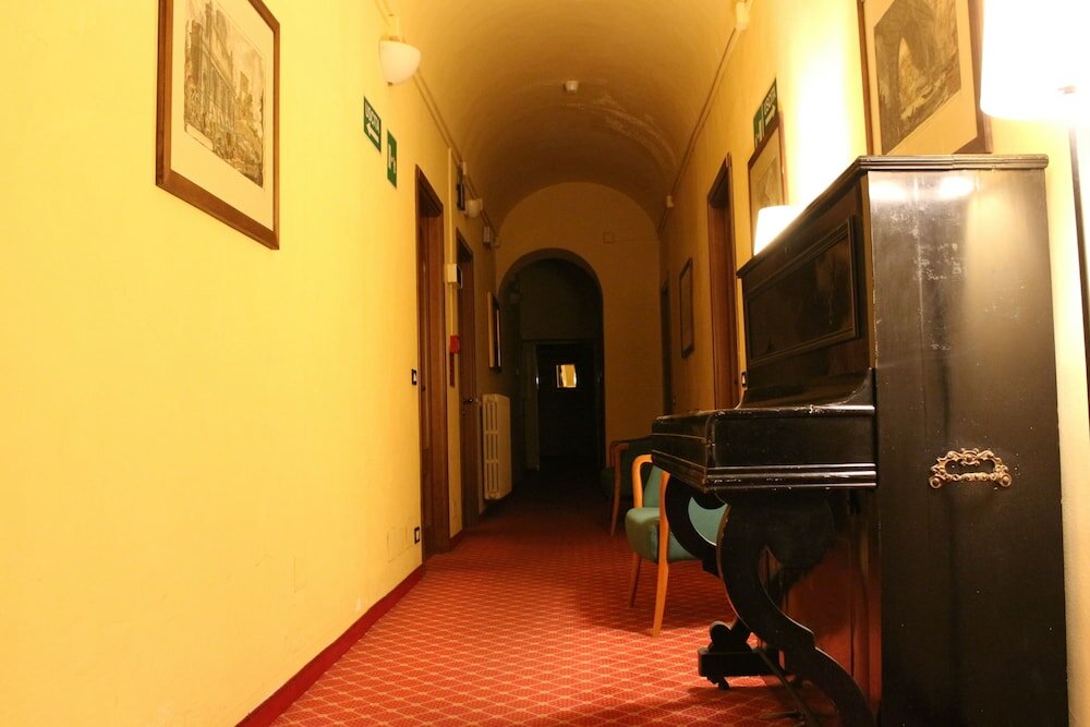 Фото Hotel Portici
