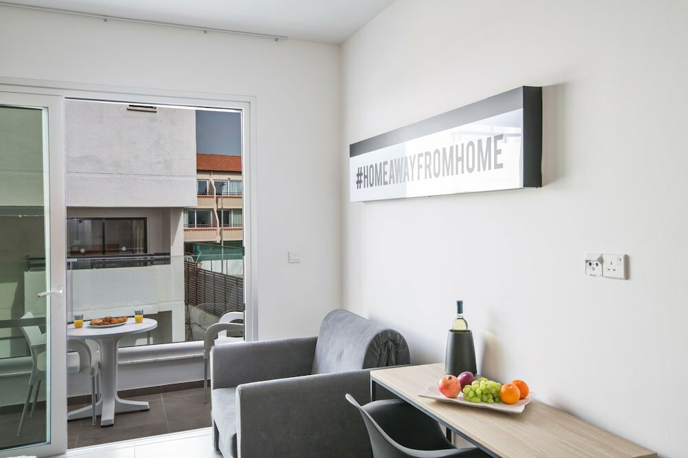 Фото Anthea Hotel Apartments