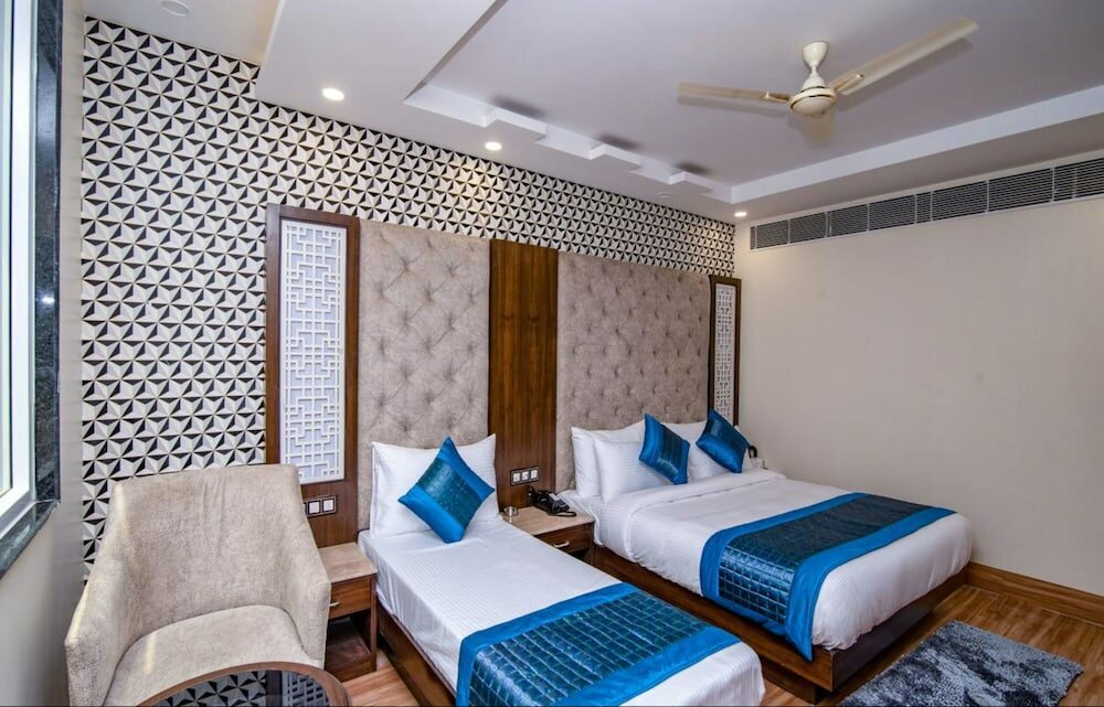 Фото Hotel Mannat Int