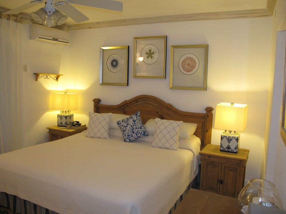 Фото Port St Charles