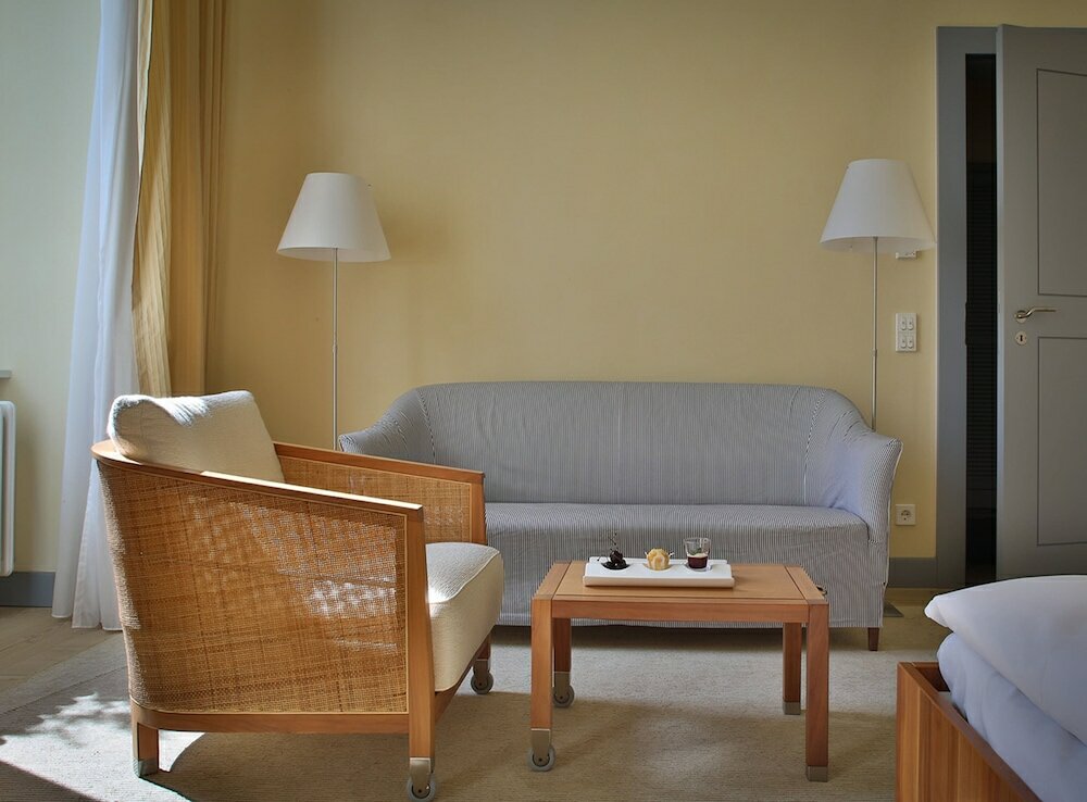 Фото Hotel Schloss Neuhardenberg