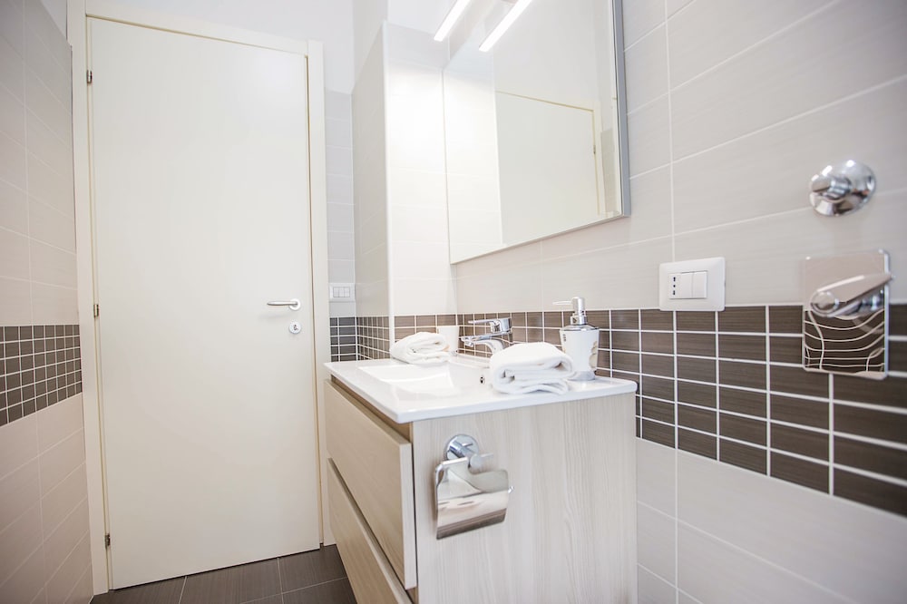 Фото Lorenteggio Studio Apt