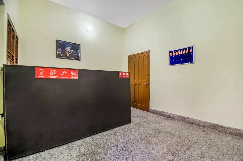 Фото Oyo 28156 Adam's Bridge International Hotel