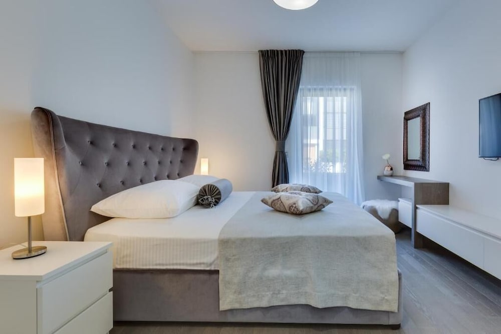 Фото Shell Luxury Residences