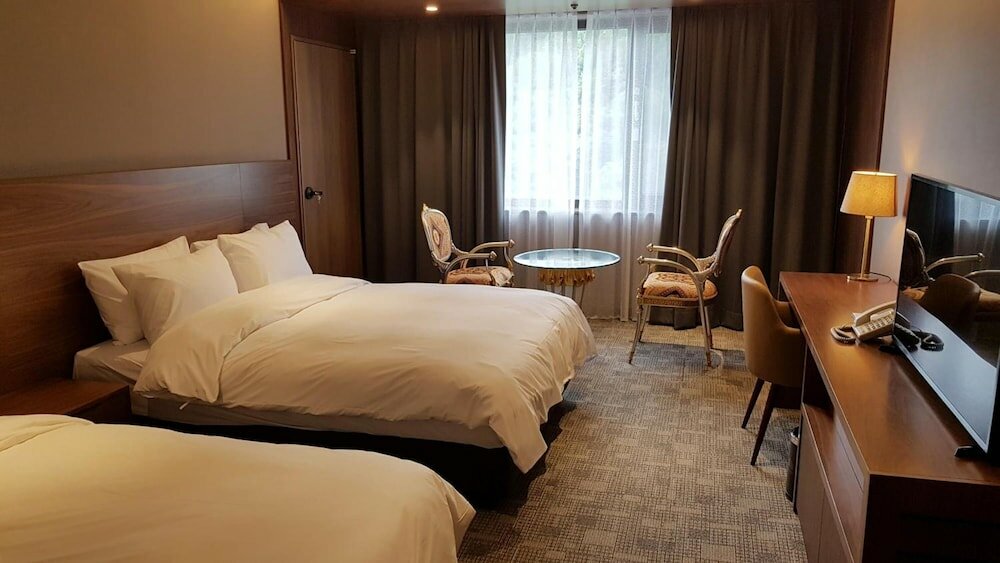 Фото Mudeungpark Hotel