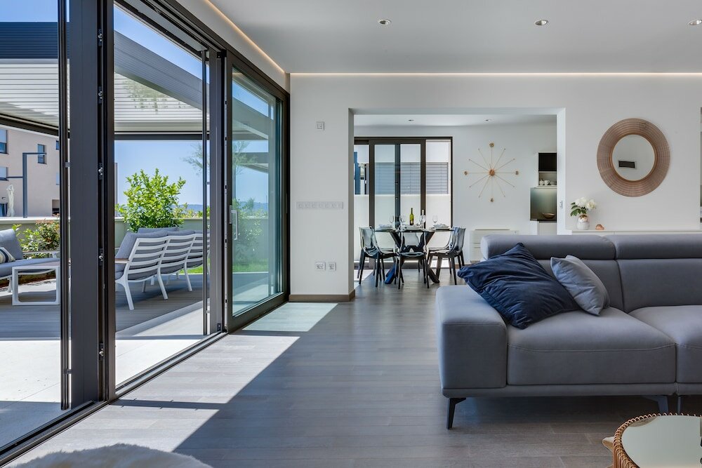 Фото Shell Luxury Residences