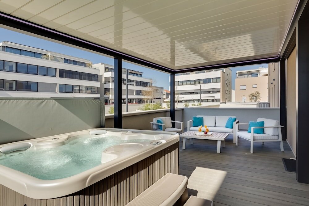 Фото Shell Luxury Residences