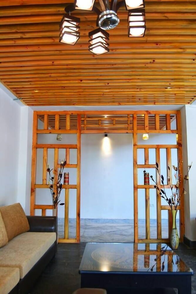 Фото Hotel Om Tara