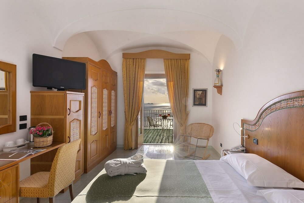 Фото Hotel Tramonto d'Oro