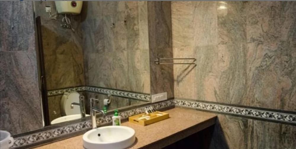 Фото Touchwood Resort Bhopal