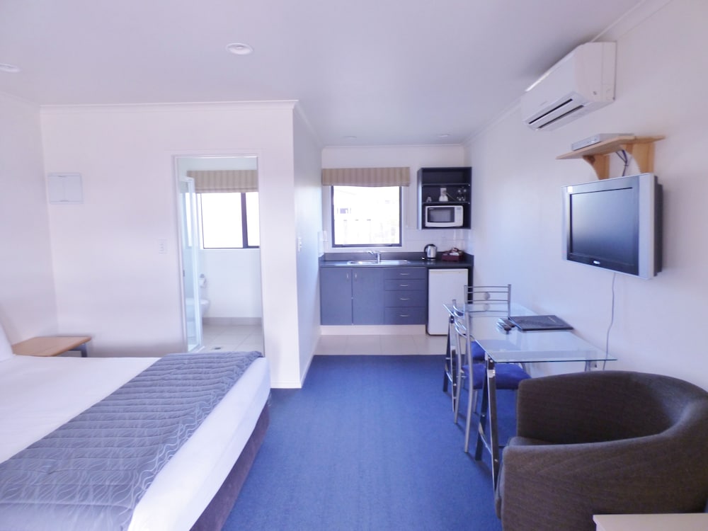 Фото Claremonte Motor Lodge