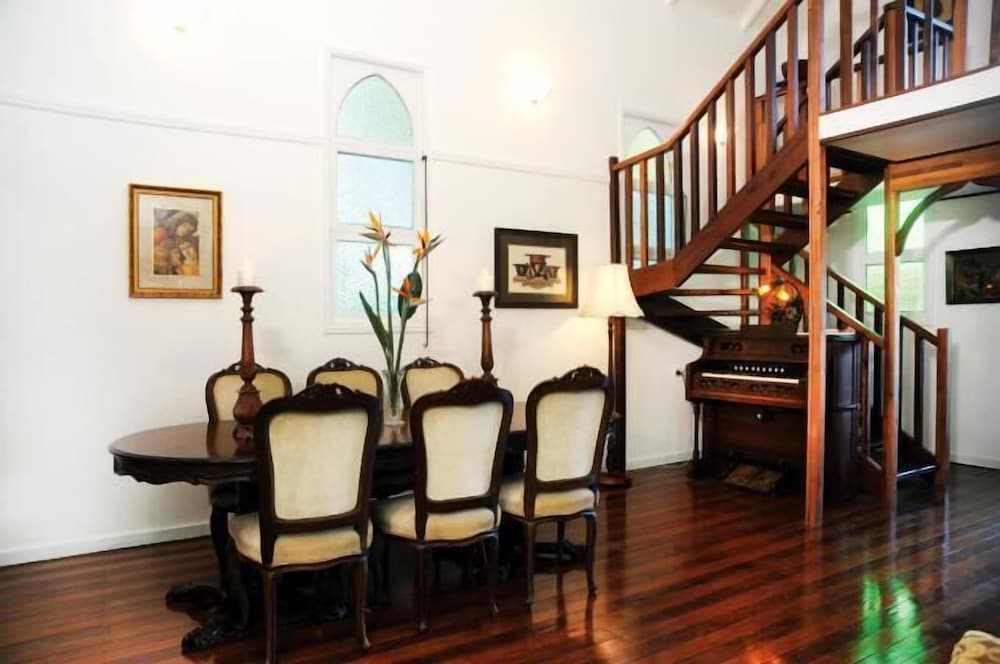 Фото Clouds on Beechmont