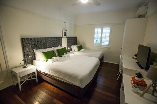 Гостиница Edward Lodge Bed & Breakfast в Брисбене