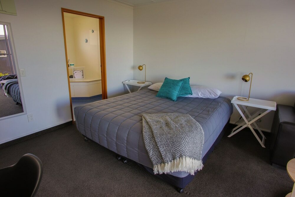 Фото The Kaka Point Motels