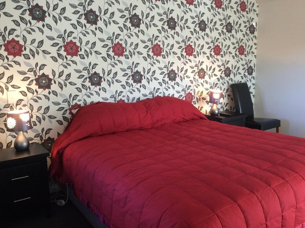 Фото Golf Course Road Chalets