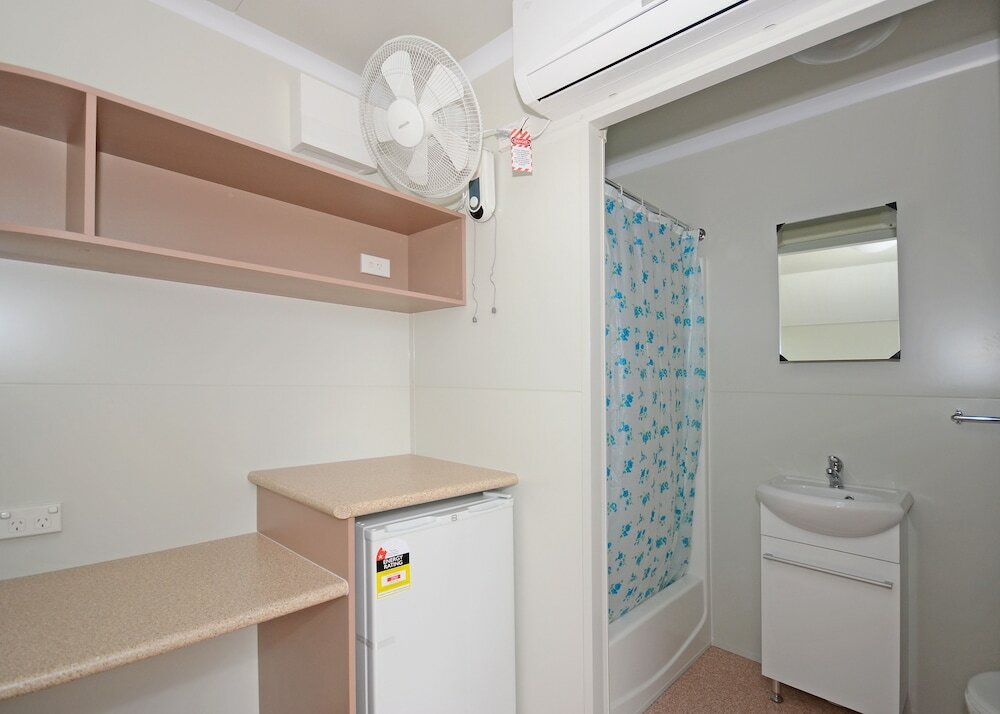 Фото Meekatharra Accommodation Centre - Campsite