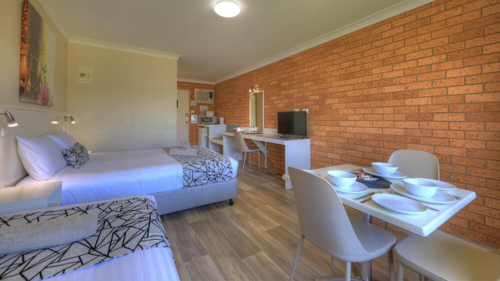 Фото Rosebourne Gardens Motel
