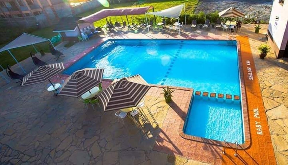 Фото 67 Airport Hotel