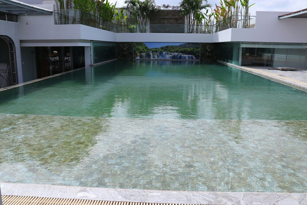 Фото Koulen Central Hotel