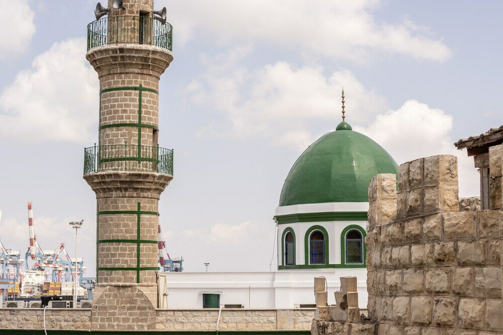 Фото Old Charm & Modern Meets by Sea N' Rent