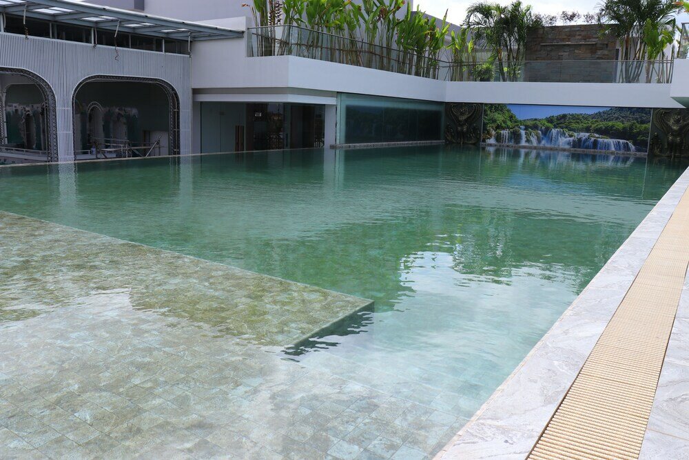 Фото Koulen Central Hotel