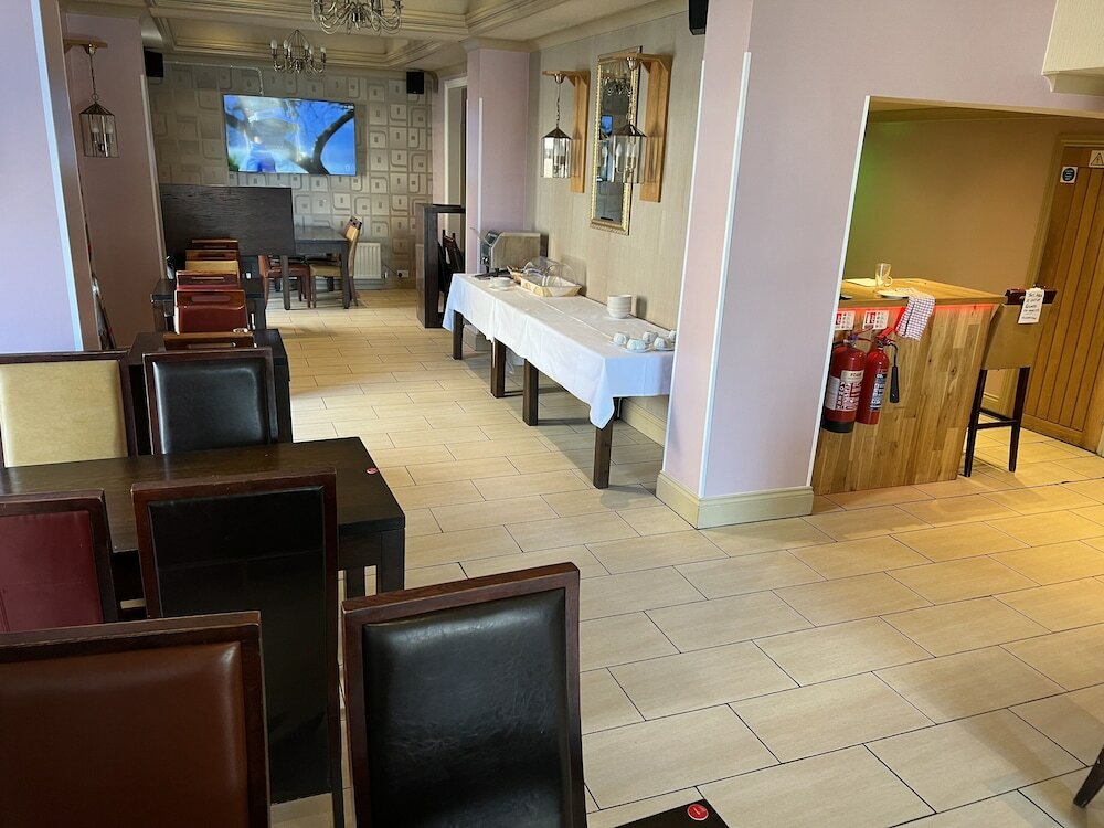 Фото Southport Metro Hotel