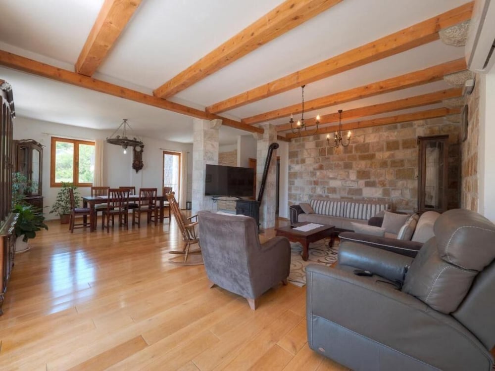 Фото Family Retreat Bozovic