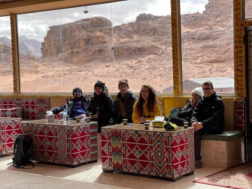 Фото Wadi Rum Rose camP