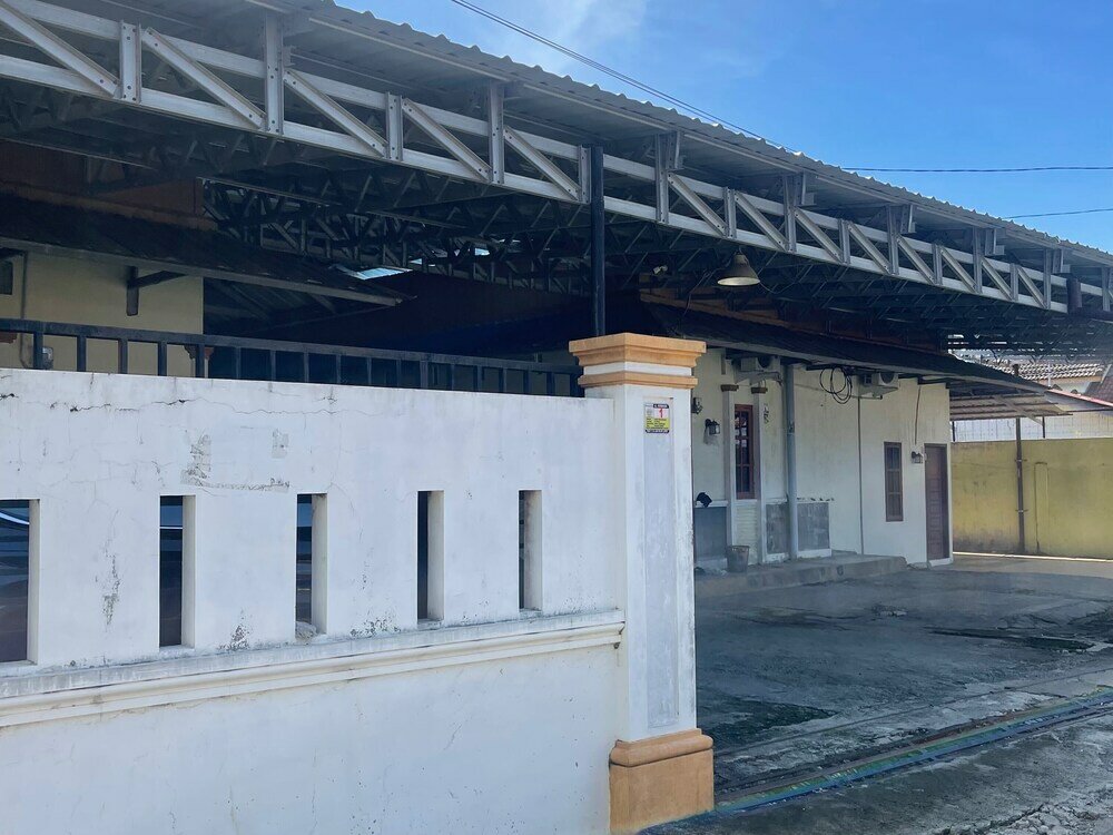 Фото Oyo 93178 Homestay Pakmuklis Syariah