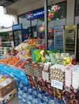 Anas Market (Ferghana Region, Margilan, Miltiqsoz mahalla fuqarolar yig'ini, Burhoniddin Al-Margʻinoniy koʻchasi), tienda de productos