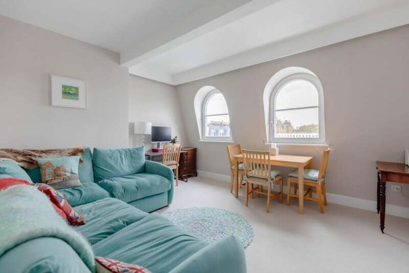 Апартаменты Quaint & Cosy 1 Bedroom Flat - Kensington Olympia! в Лондоне