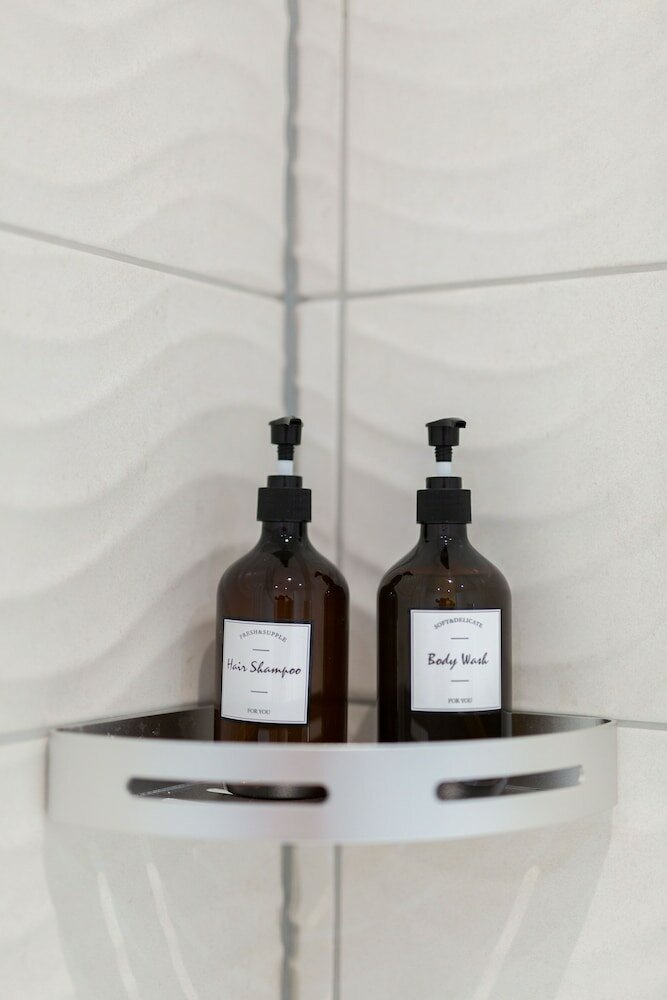 Фото Central Flats in Cardiff with Parking