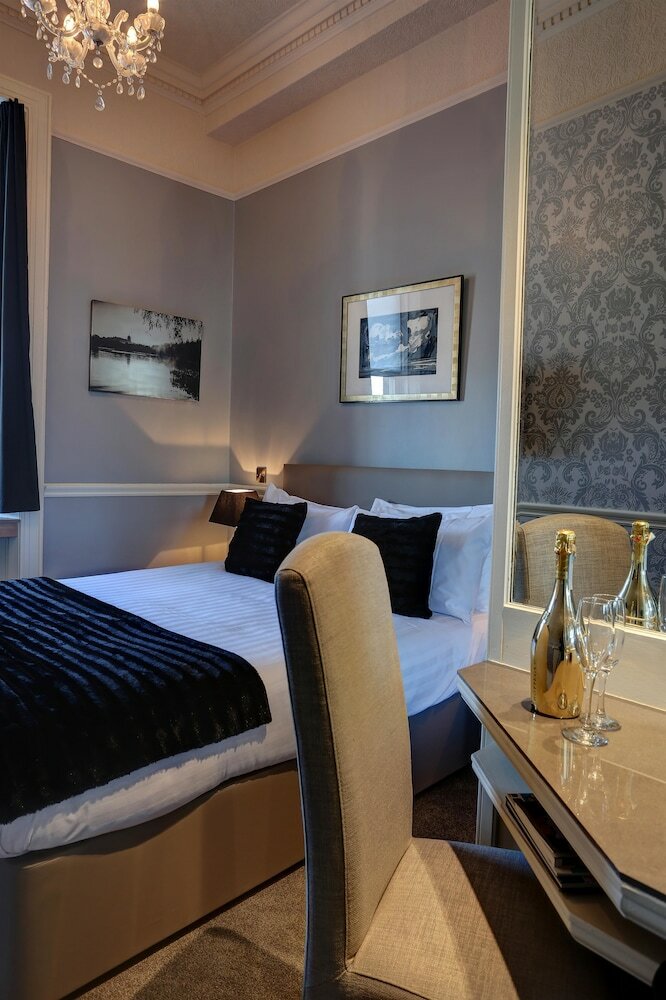 Фото Best Western Edinburgh South Braid Hills Hotel