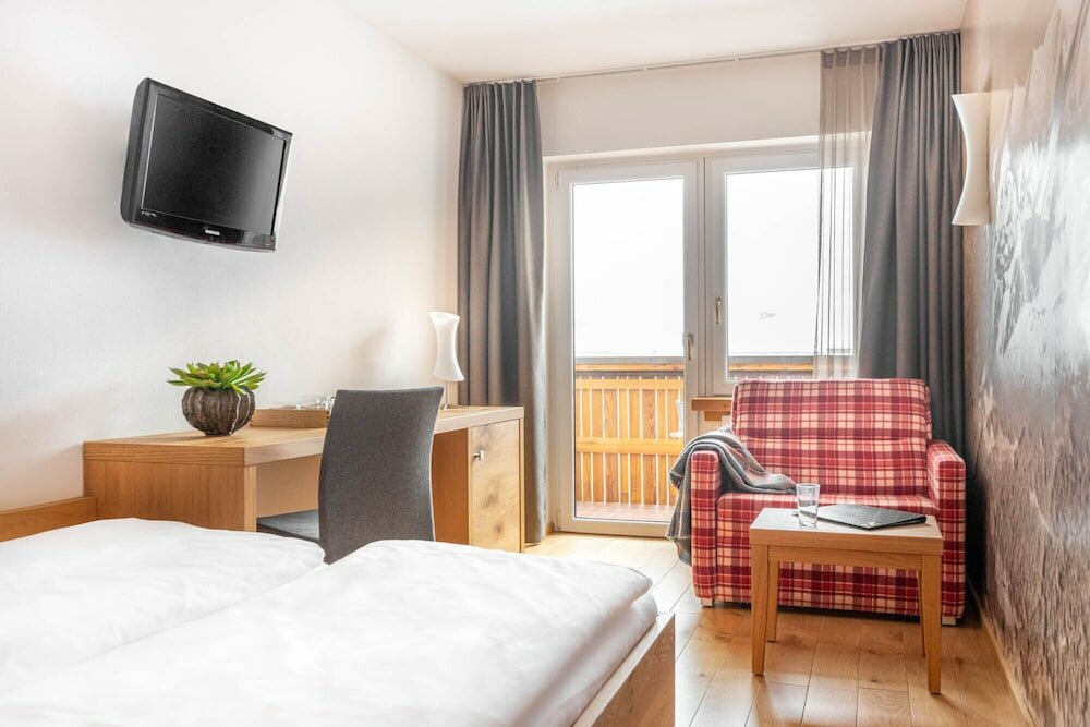 Фото Sporthotel Chalets