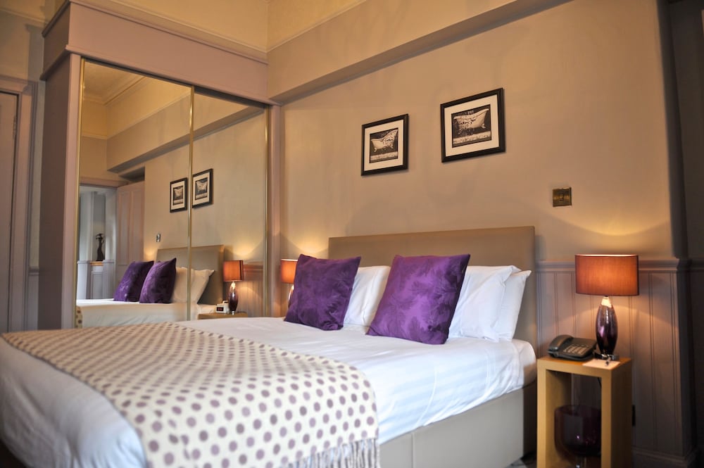 Фото Best Western Edinburgh South Braid Hills Hotel