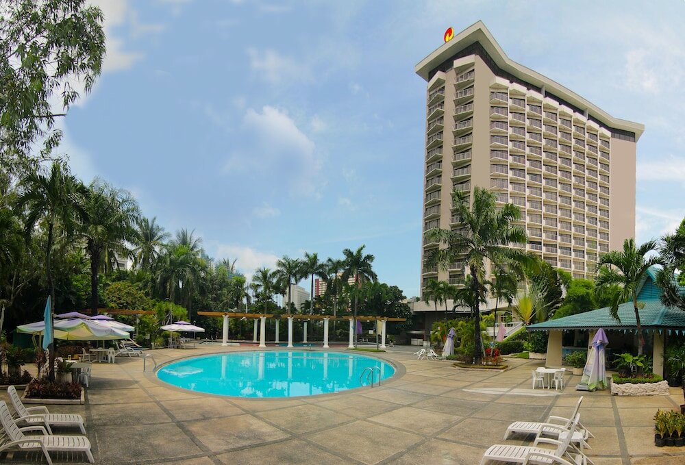 Фото Century Park Hotel