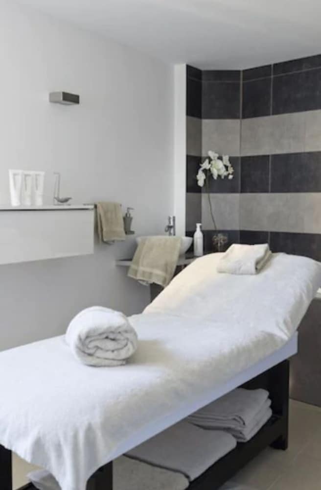 Фото Novotel Cannes Montfleury