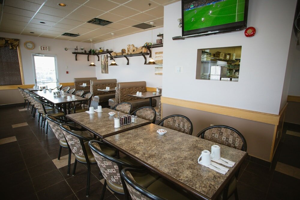 Фото Super 8 by Wyndham Drayton Valley