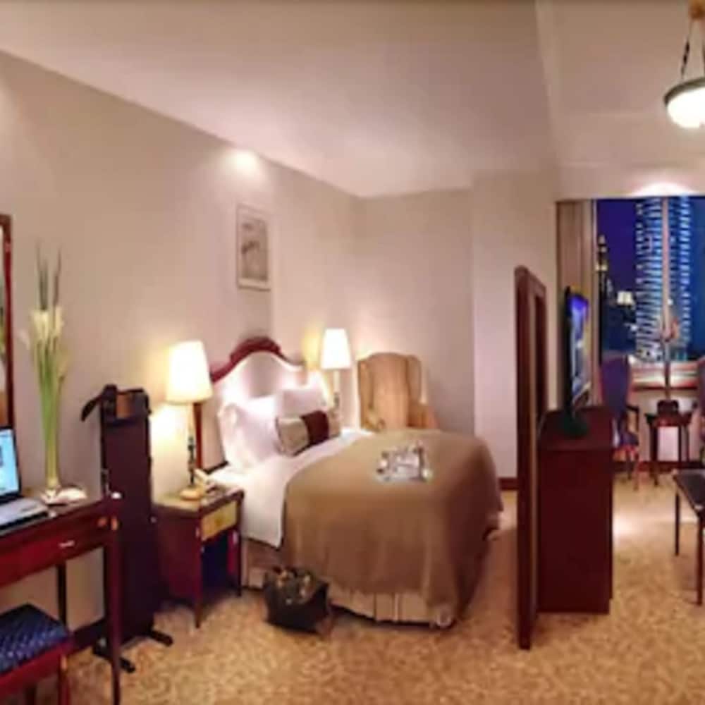 Фото Ramada Plaza Tian Lu