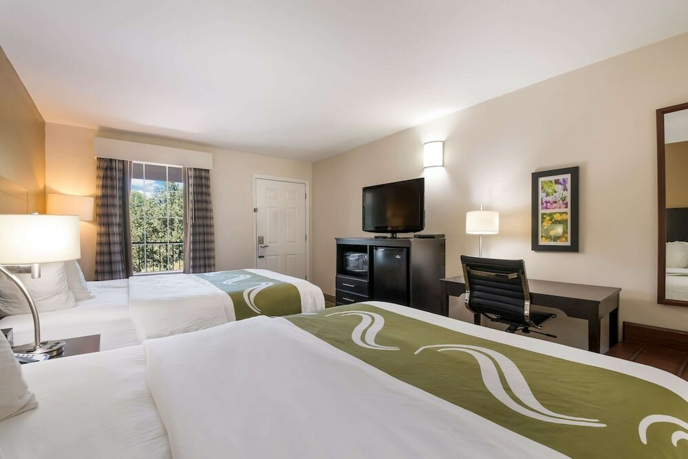 Фото Quality Inn Decherd Winchester