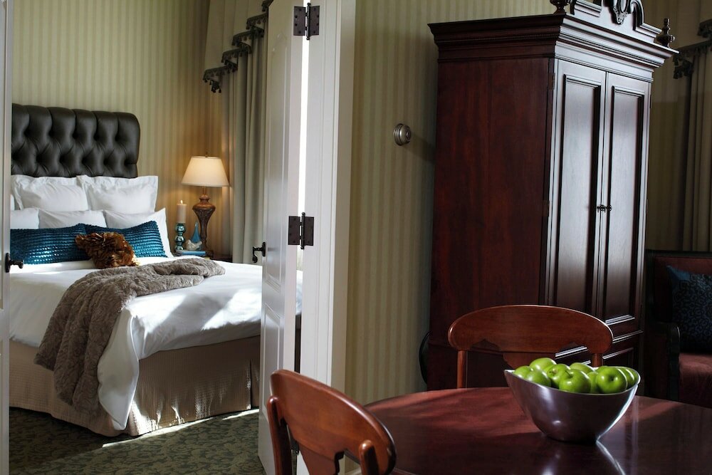 Фото Renaissance Minneapolis Hotel, The Depot