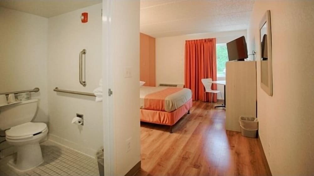 Фото Motel 6 Albany, Ny