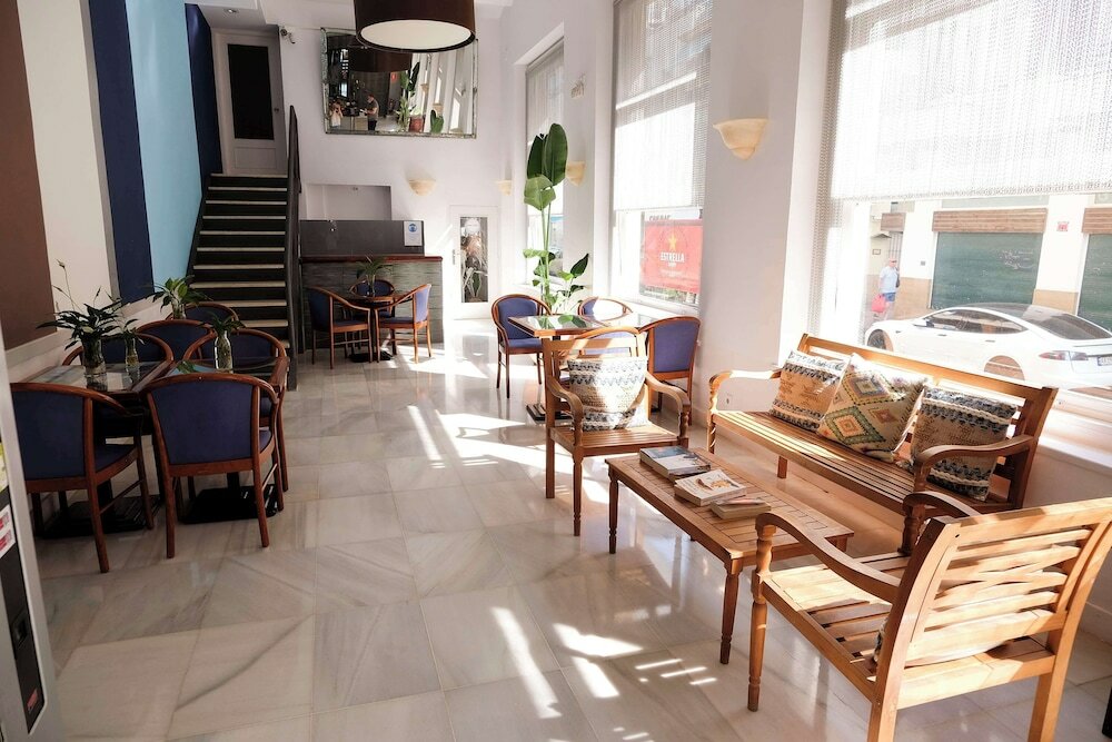 Фото Hotel Subur