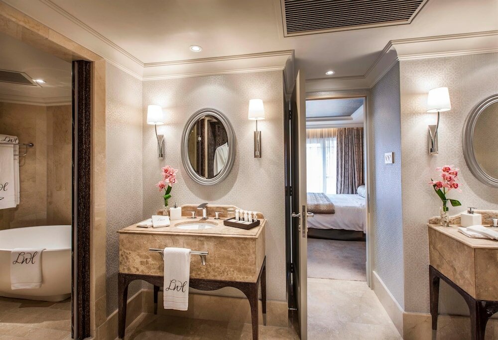 Фото Labourdonnais Waterfront Hotel